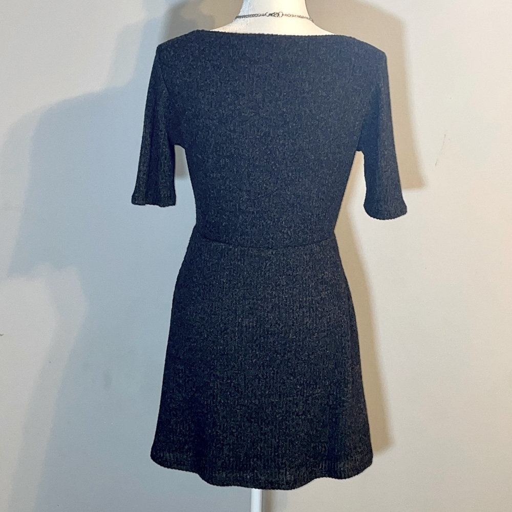 Lulu’s Dress - Picture 2 of 4